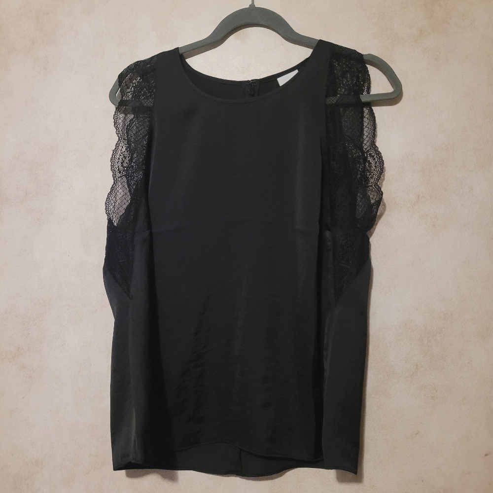 CAbi Veil Top, Size Medium, Fall 2024 Style #4737, Black